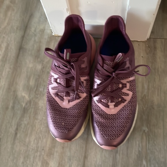 Purple Non-slip shoes - Picture 2 of 4